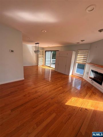 768 Dearborn Street, Teaneck, NJ 07666