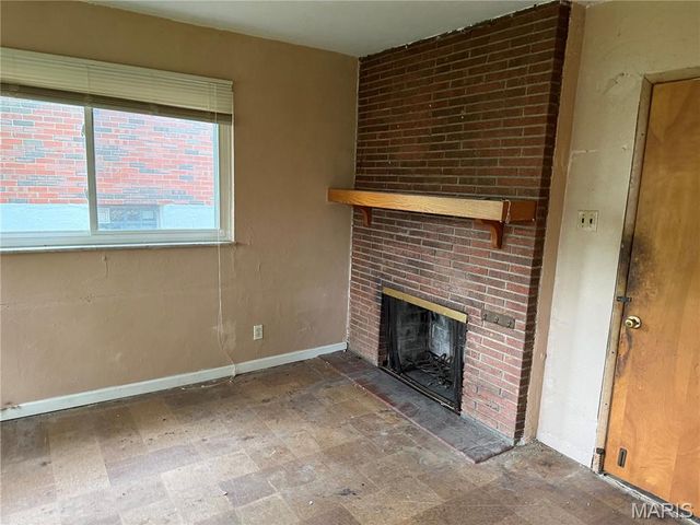 1003 Chartres Avenue, University City, MO 63132