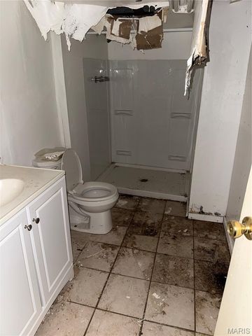 1003 Chartres Avenue, University City, MO 63132