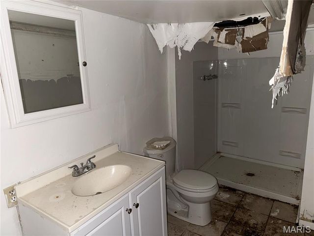 1003 Chartres Avenue, University City, MO 63132