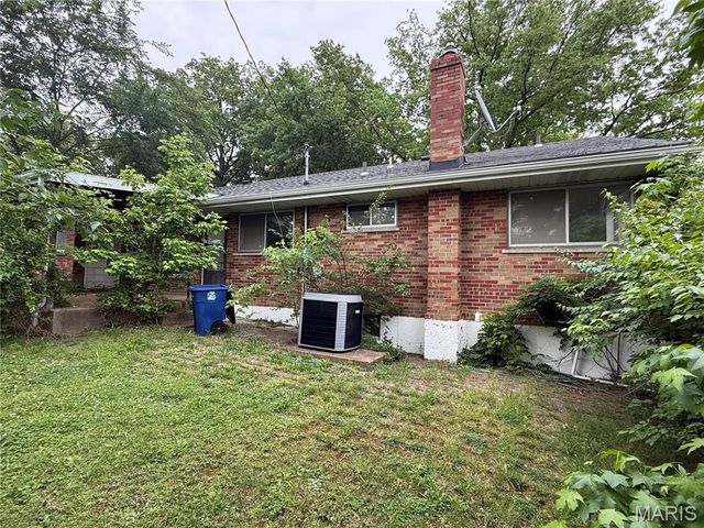 1003 Chartres Avenue, University City, MO 63132