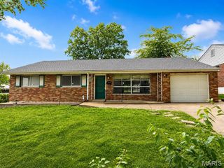1003 Chartres Avenue, University City, MO 63132