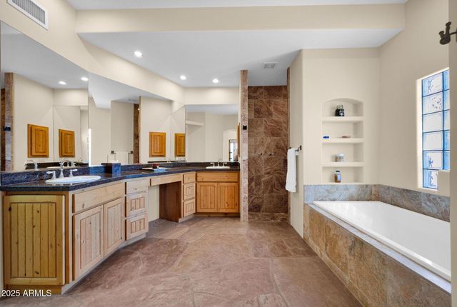 38892 N School House Road, Cave Creek, AZ 85331