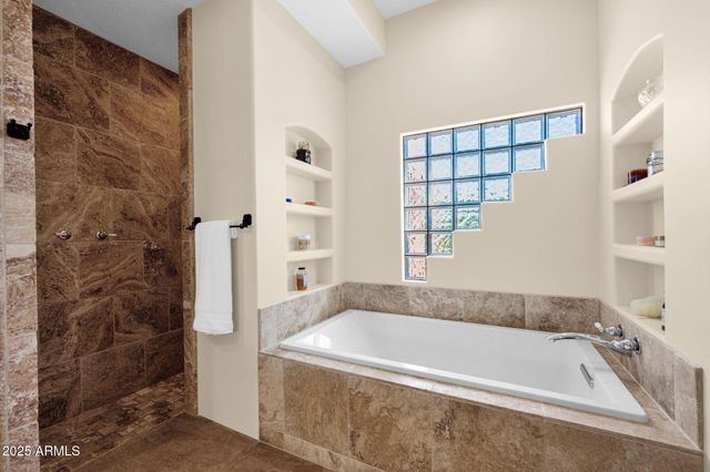 38892 N School House Road, Cave Creek, AZ 85331