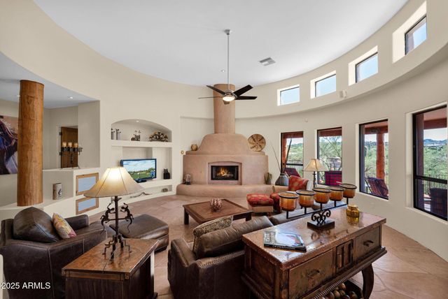 38892 N School House Road, Cave Creek, AZ 85331