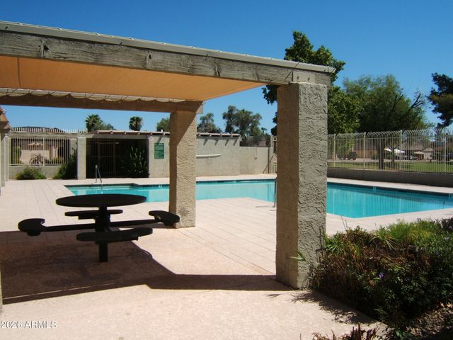 4428 W MCRAE Way, Glendale, AZ 85308