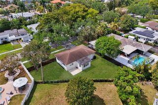2125 Alamanda Dr, North Miami, FL 33181