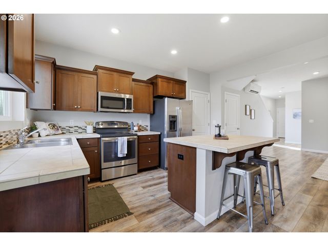 17226 Sw 119TH Pl, King City, OR 97224