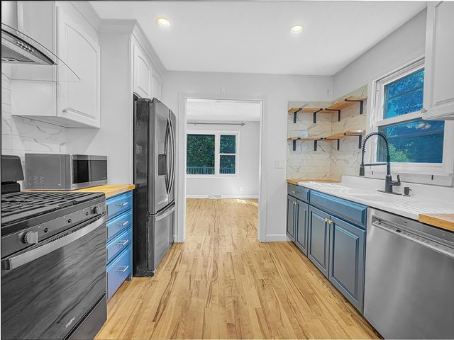 6710 Hopi Road, Chanhassen, MN 55317