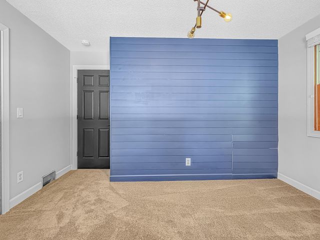 6710 Hopi Road, Chanhassen, MN 55317