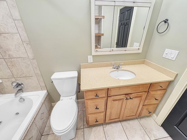 6710 Hopi Road, Chanhassen, MN 55317