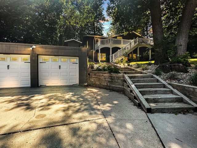 6710 Hopi Road, Chanhassen, MN 55317