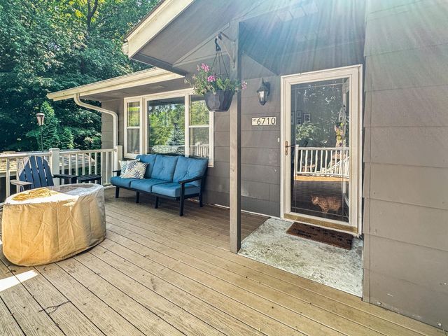 6710 Hopi Road, Chanhassen, MN 55317