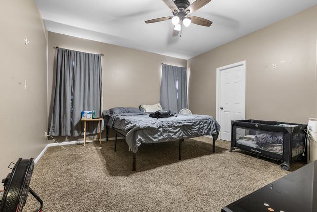 302 Cress Creek Trail, Poplar Grove, IL 61065