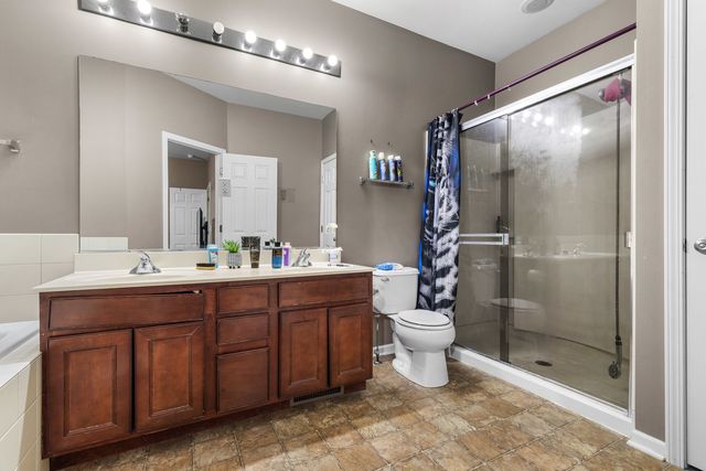 302 Cress Creek Trail, Poplar Grove, IL 61065