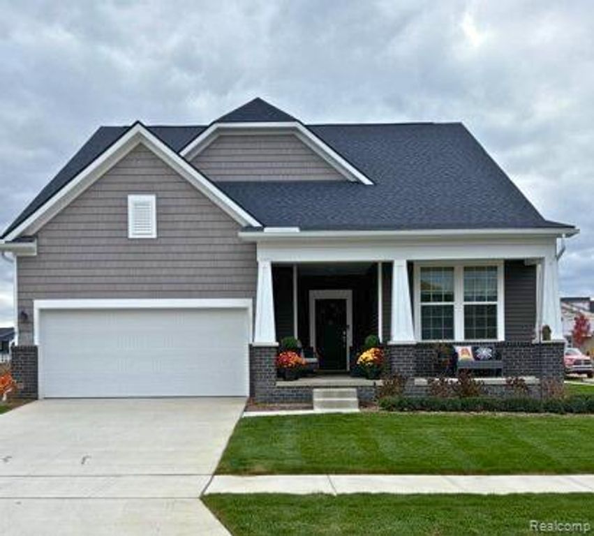 3034 Sheffield Circle, Clarkston, MI 48346