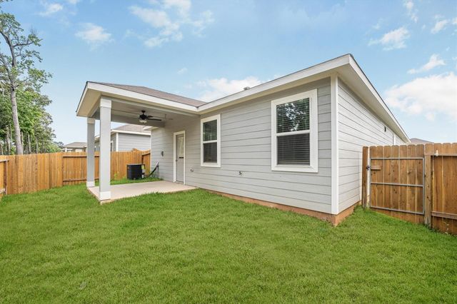 15419 Maple Terrace Drive, Conroe, TX 77303