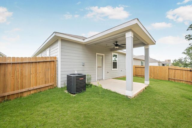 15419 Maple Terrace Drive, Conroe, TX 77303