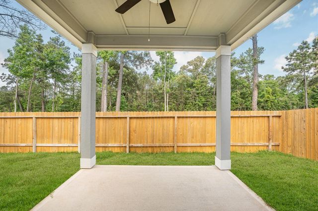 15419 Maple Terrace Drive, Conroe, TX 77303