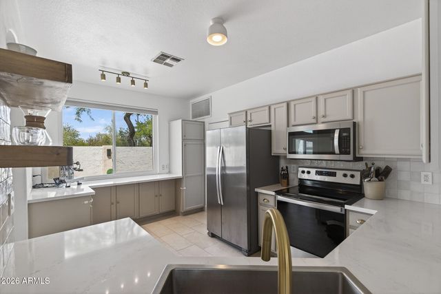 29814 N 41ST Street, Cave Creek, AZ 85331