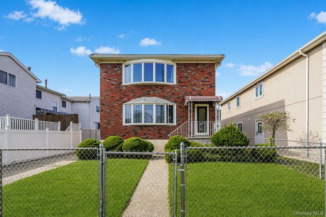 85 Cameron Avenue, Staten Island, NY 10305