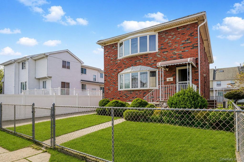 85 Cameron Avenue, Staten Island, NY 10305