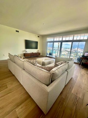 184 Lake Drive 3102, Palm Beach Shores, FL 33404