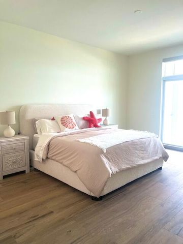 184 Lake Drive 3102, Palm Beach Shores, FL 33404