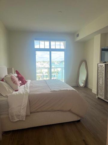 184 Lake Drive 3102, Palm Beach Shores, FL 33404