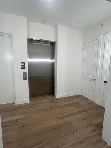 184 Lake Drive 3102, Palm Beach Shores, FL 33404