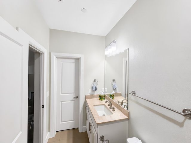 15850 Quorum Drive, Addison, TX 75001