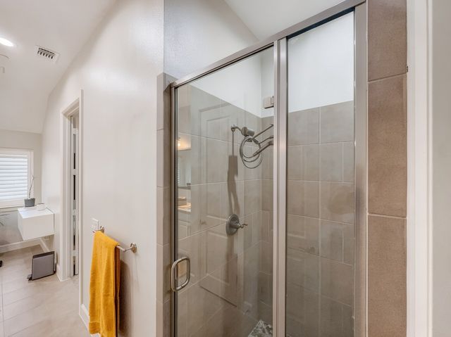 15850 Quorum Drive, Addison, TX 75001