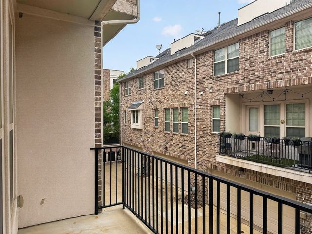 15850 Quorum Drive, Addison, TX 75001