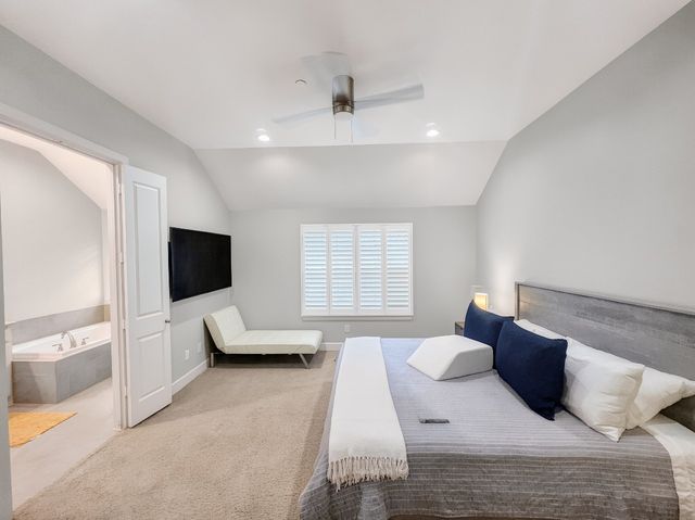 15850 Quorum Drive, Addison, TX 75001