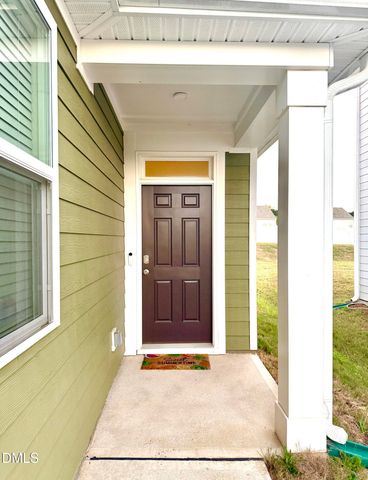 200 Chestnut Oak Lane, Lillington, NC 27546