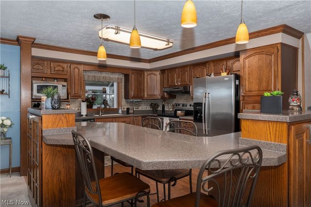 12432 Ledgeview Street NW, Canal Fulton, OH 44614