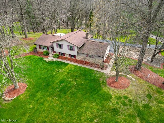 12432 Ledgeview Street NW, Canal Fulton, OH 44614