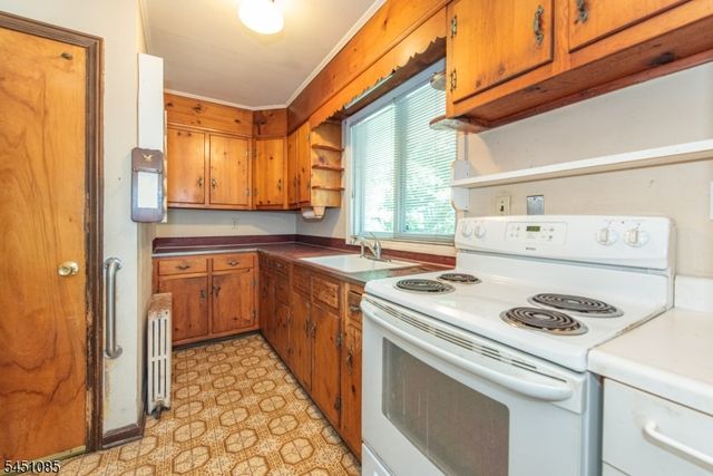 15 Wynding Way, Rockaway Twp., NJ 07866