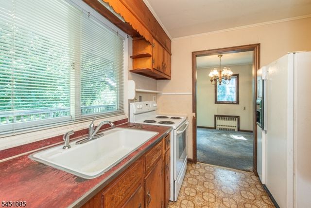 15 Wynding Way, Rockaway Twp., NJ 07866