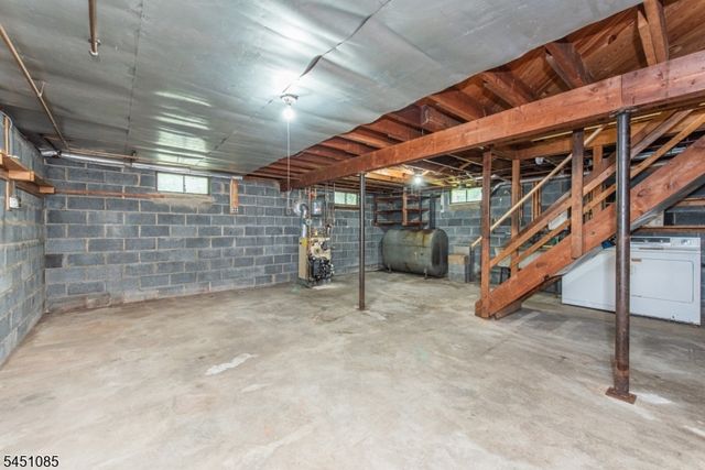 15 Wynding Way, Rockaway Twp., NJ 07866