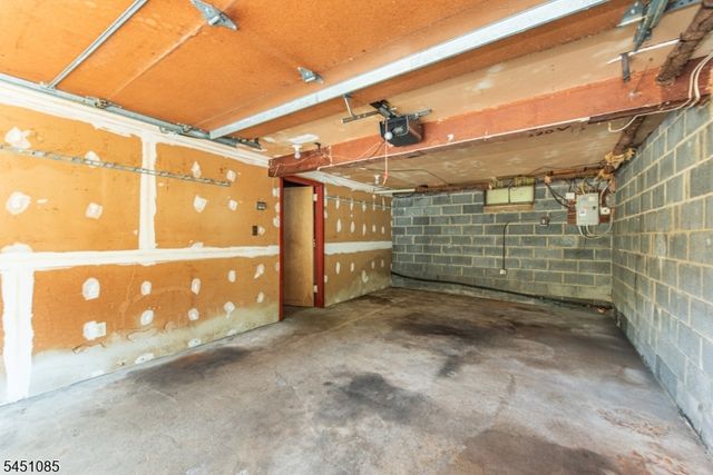 15 Wynding Way, Rockaway Twp., NJ 07866
