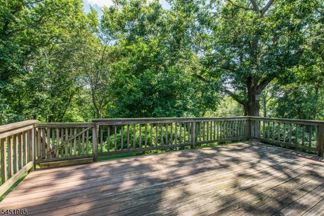 15 Wynding Way, Rockaway Twp., NJ 07866