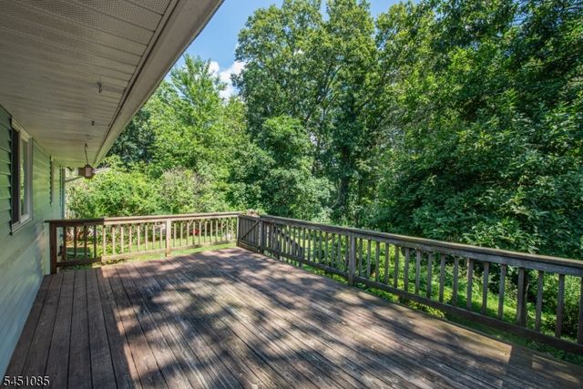 15 Wynding Way, Rockaway Twp., NJ 07866