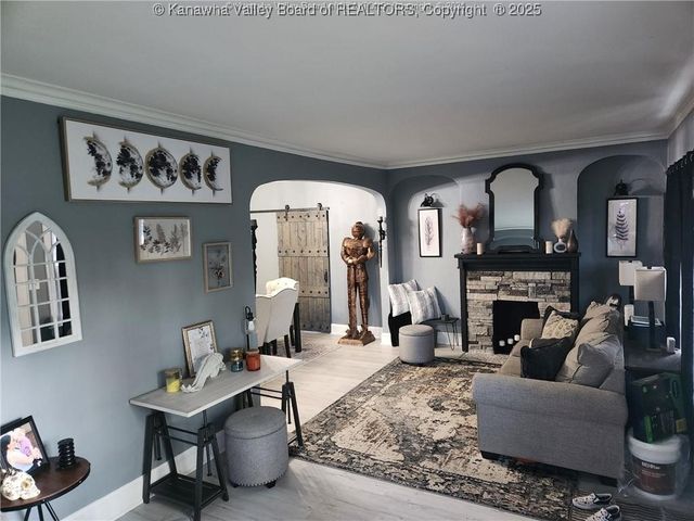 503 Montrose Drive, South Charleston, WV 25303