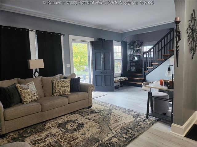 503 Montrose Drive, South Charleston, WV 25303