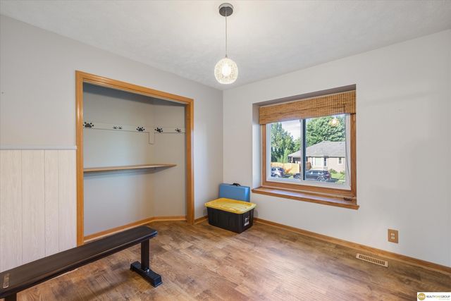400 Fleetwood Drive, Papillion, NE 68133