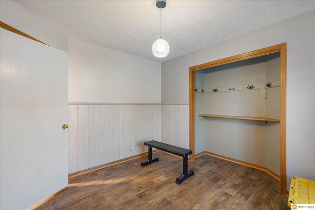400 Fleetwood Drive, Papillion, NE 68133