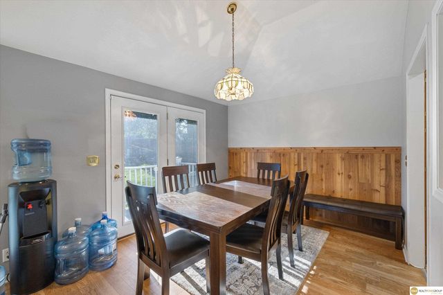 400 Fleetwood Drive, Papillion, NE 68133