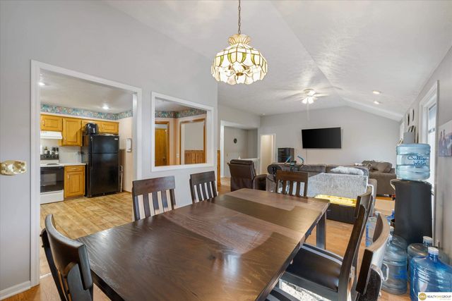 400 Fleetwood Drive, Papillion, NE 68133