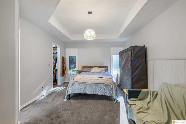 400 Fleetwood Drive, Papillion, NE 68133